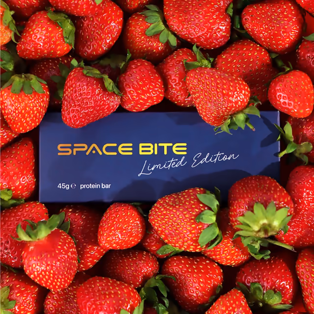 Space Food Space Bite Limited Edition Strawberry — протеиновые батончики, 10 × 45 г